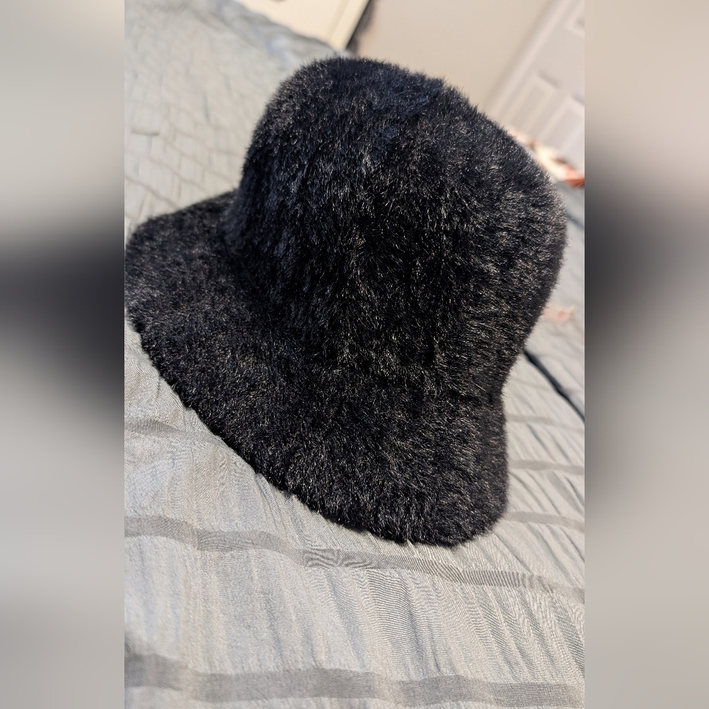 Time and Tru Black Faux Fur Hat